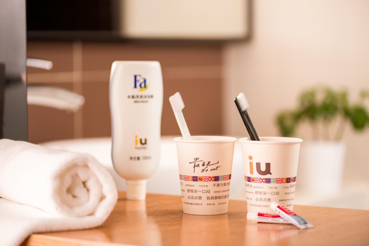 Iu Hotel Urumqi Shinianzi Bus Station Exterior photo